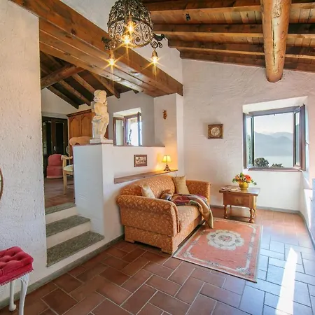 Apartment San Siro Sleeps 4 San Siro (Lombardy)